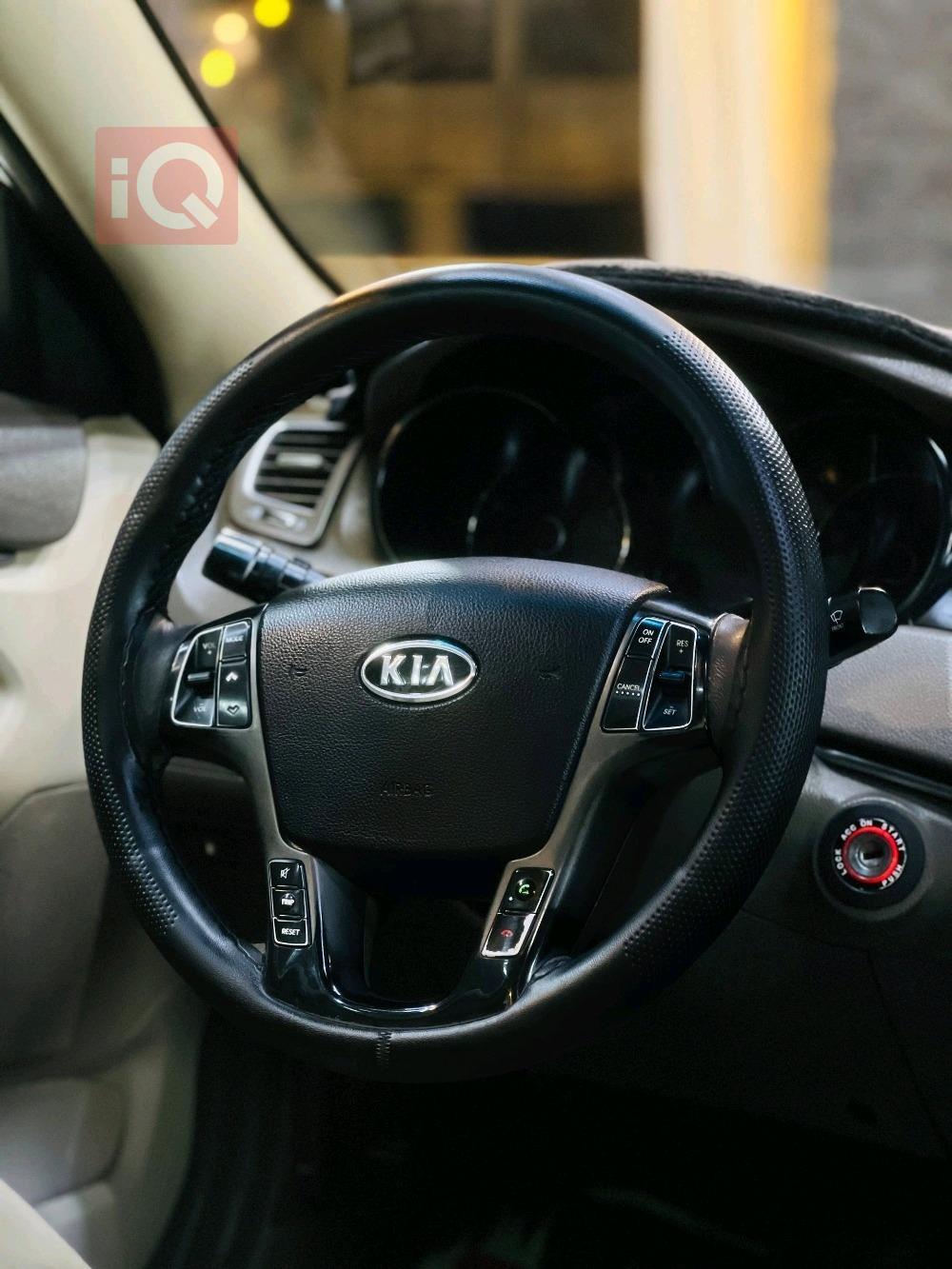 كيا كادينزا